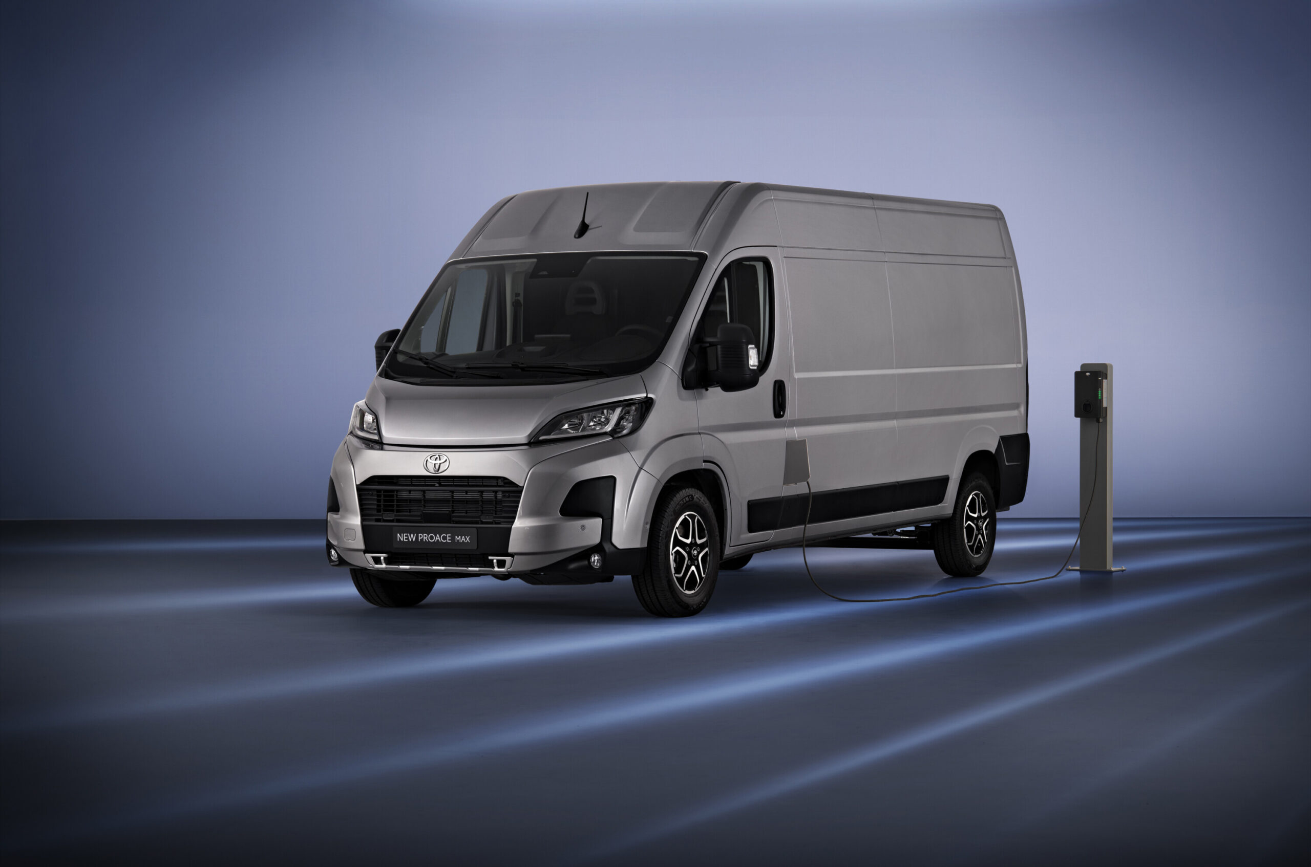 2024-toyota-proace-max-44f81e